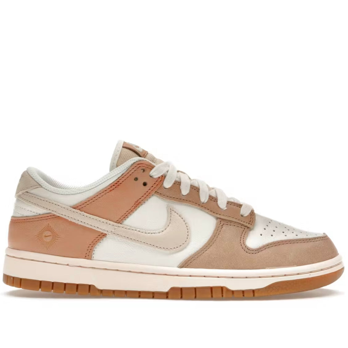 Nike Dunk Low SE “Australia” (Women’s)